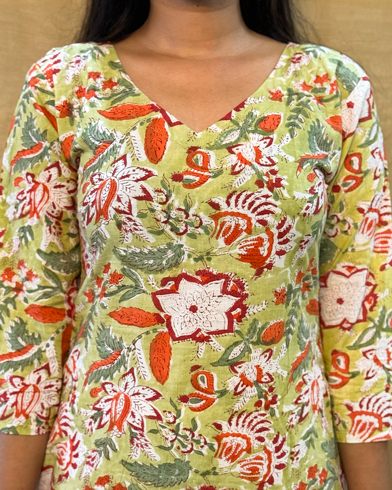 Husn - Hand Block Printed Red & Green Kurta