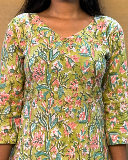 Husn - Hand Block Printed Light Green Kurta